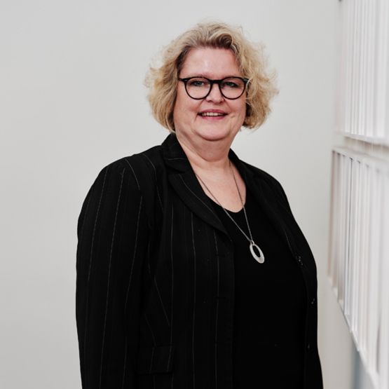 Porträt von Claudia Goebel